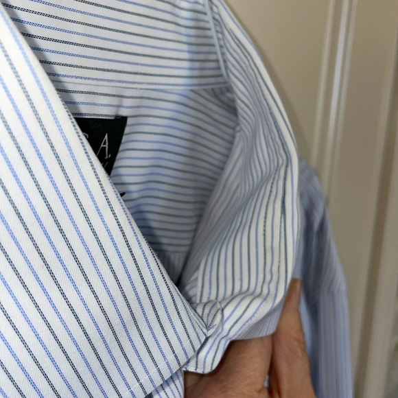 Jos. A. Bank Traveler’s Collection Dress Shirt 17 - 34 - Picture 5 of 9
